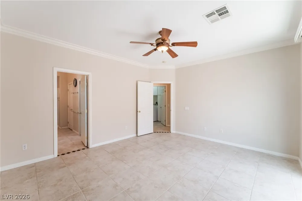 10481 Riverside Park Ave, Las Vegas, NV 89135-1055