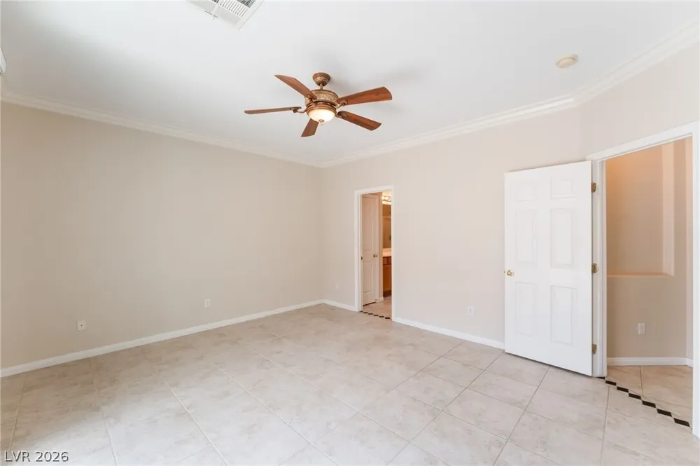 10481 Riverside Park Ave, Las Vegas, NV 89135-1055