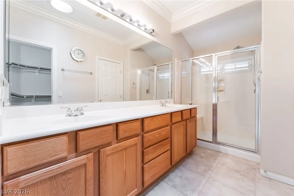 10481 Riverside Park Ave, Las Vegas, NV 89135-1055