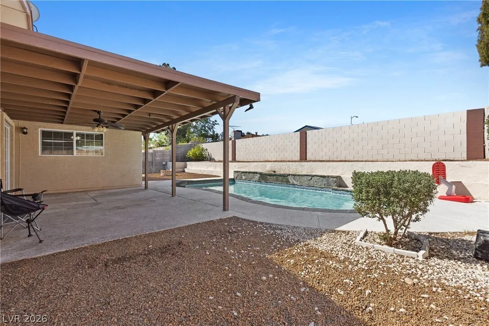 800 Vincent Way, Las Vegas, NV 89145