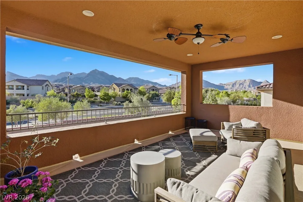 497 Paso De Montana St, Las Vegas, NV 89138