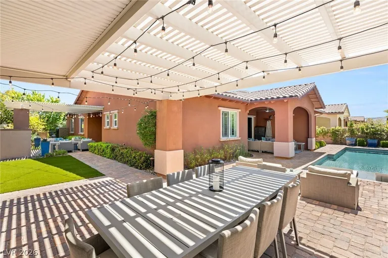 277 Lindura Ct, Las Vegas, NV 89138-4632