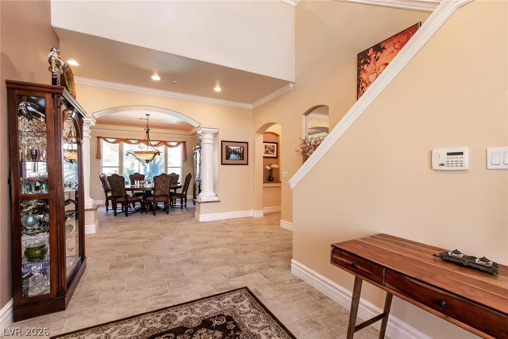 7718 Willow Cove Circle, Las Vegas, NV 89129