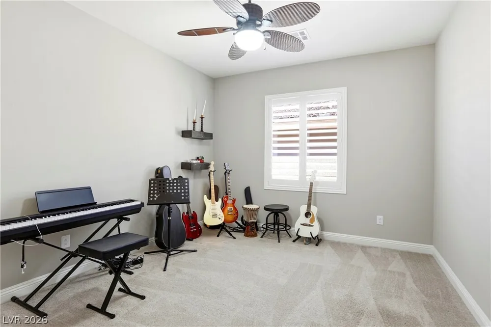 497 Paso De Montana St, Las Vegas, NV 89138