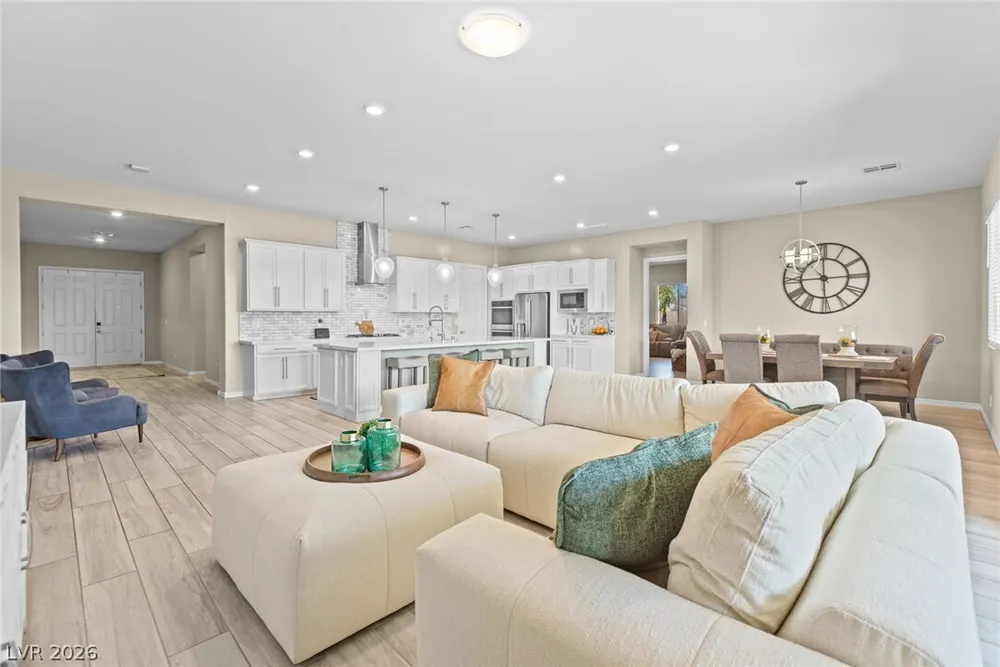 6168 Rockville Creek Ct, Las Vegas, NV 89149