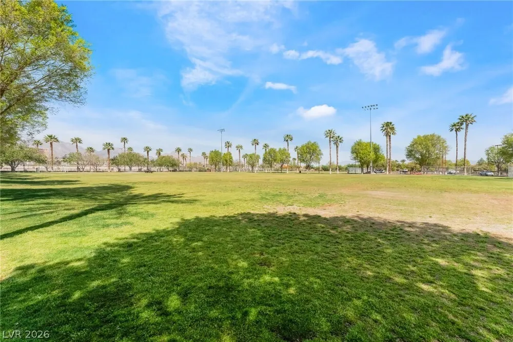 10481 Riverside Park Ave, Las Vegas, NV 89135-1055