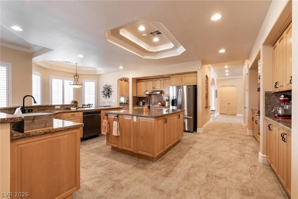 7718 Willow Cove Circle, Las Vegas, NV 89129