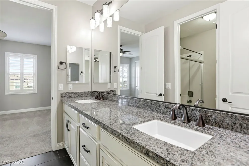 497 Paso De Montana St, Las Vegas, NV 89138
