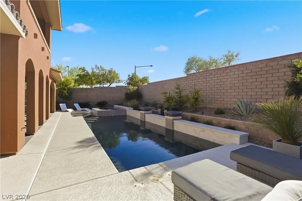 497 Paso De Montana St, Las Vegas, NV 89138
