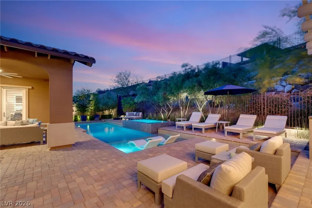 277 Lindura Ct, Las Vegas, NV 89138-4632