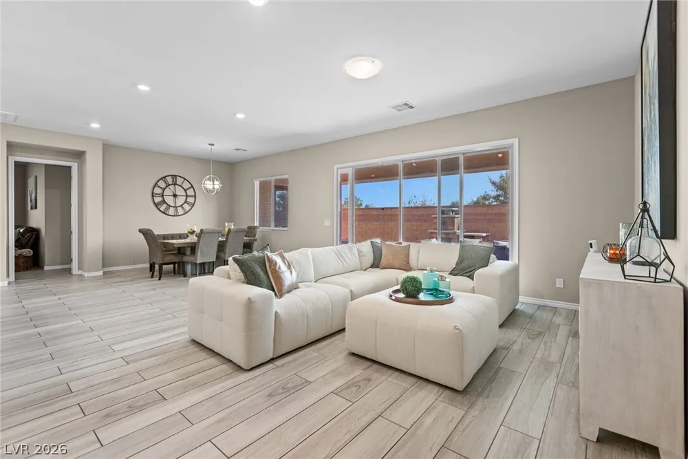 6168 Rockville Creek Ct, Las Vegas, NV 89149