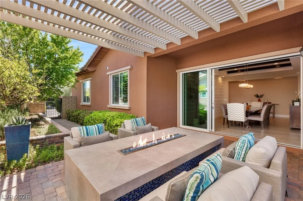 277 Lindura Ct, Las Vegas, NV 89138-4632