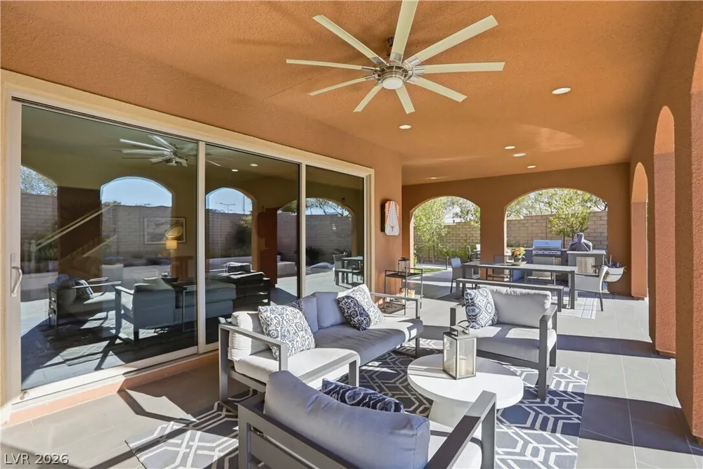 497 Paso De Montana St, Las Vegas, NV 89138