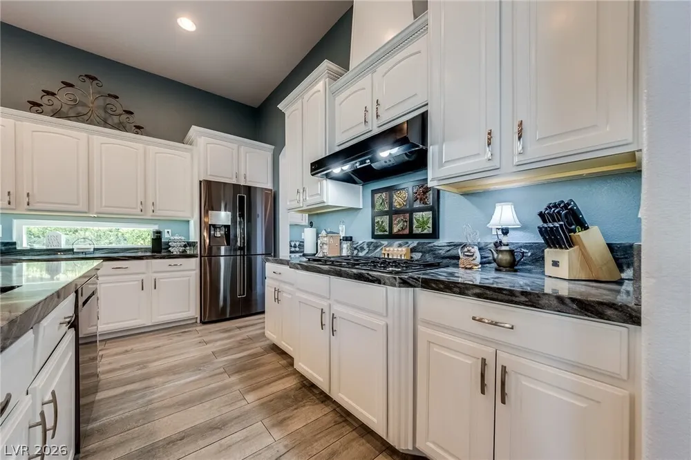 304 Nottinghill Gate Ct, Las Vegas, NV 89145