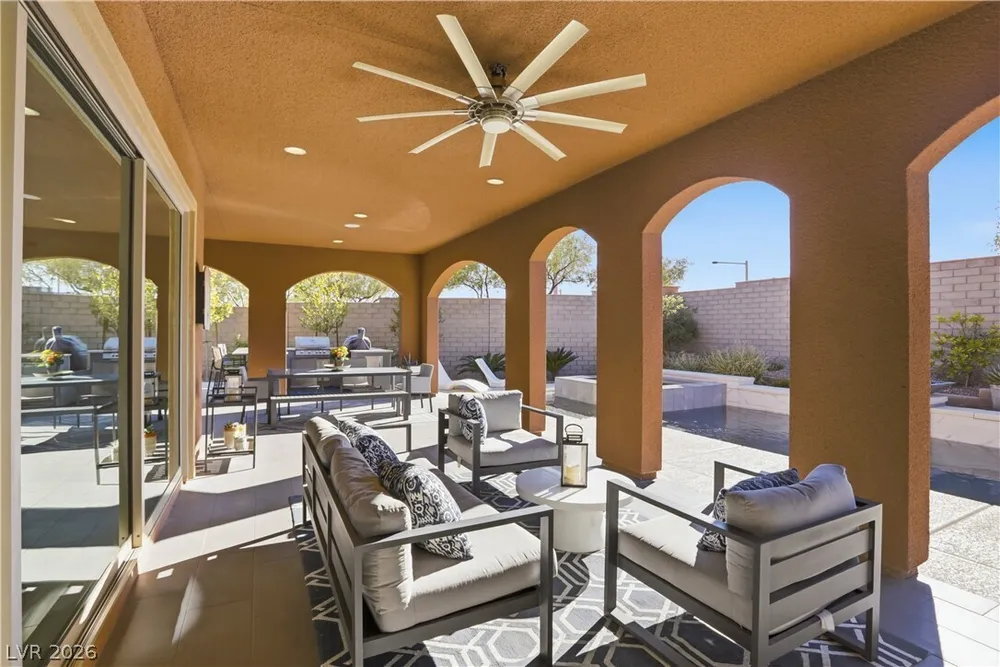 497 Paso De Montana St, Las Vegas, NV 89138