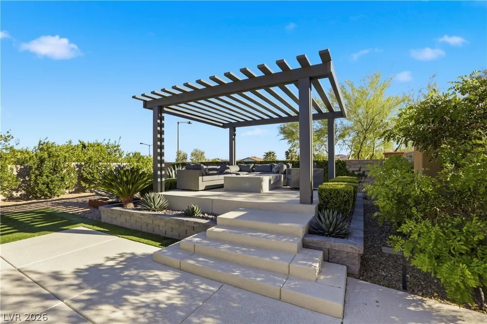 497 Paso De Montana St, Las Vegas, NV 89138