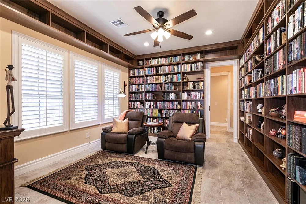 7718 Willow Cove Circle, Las Vegas, NV 89129