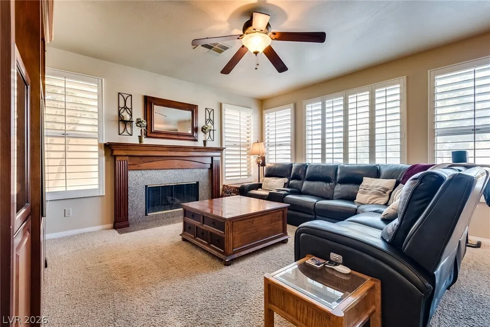 8416 Paseo Vista Dr, Las Vegas, NV 89128