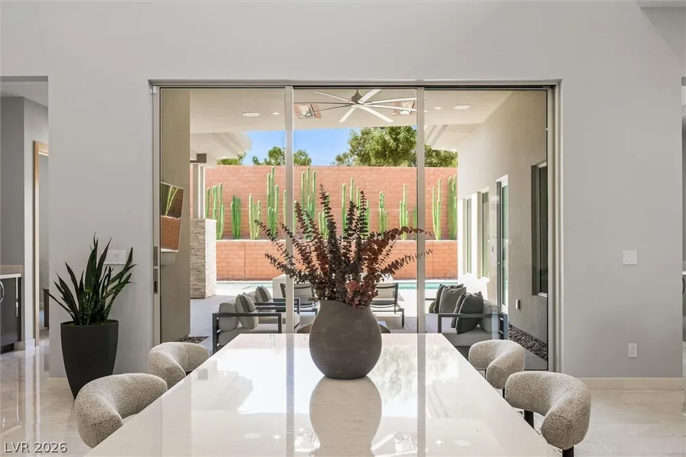 11 Hawkeye Ln, Las Vegas, NV 89135-7929
