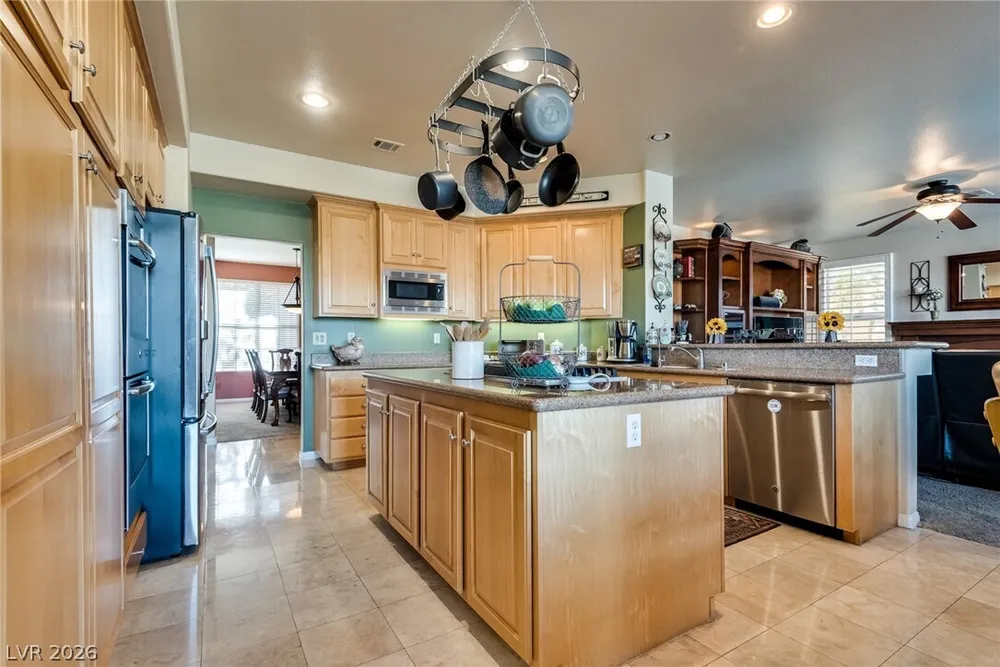 8416 Paseo Vista Dr, Las Vegas, NV 89128