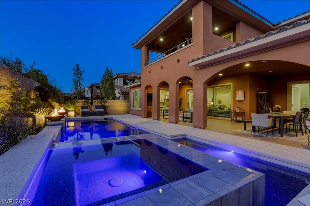 497 Paso De Montana St, Las Vegas, NV 89138