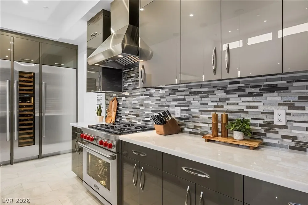 11 Hawkeye Ln, Las Vegas, NV 89135-7929