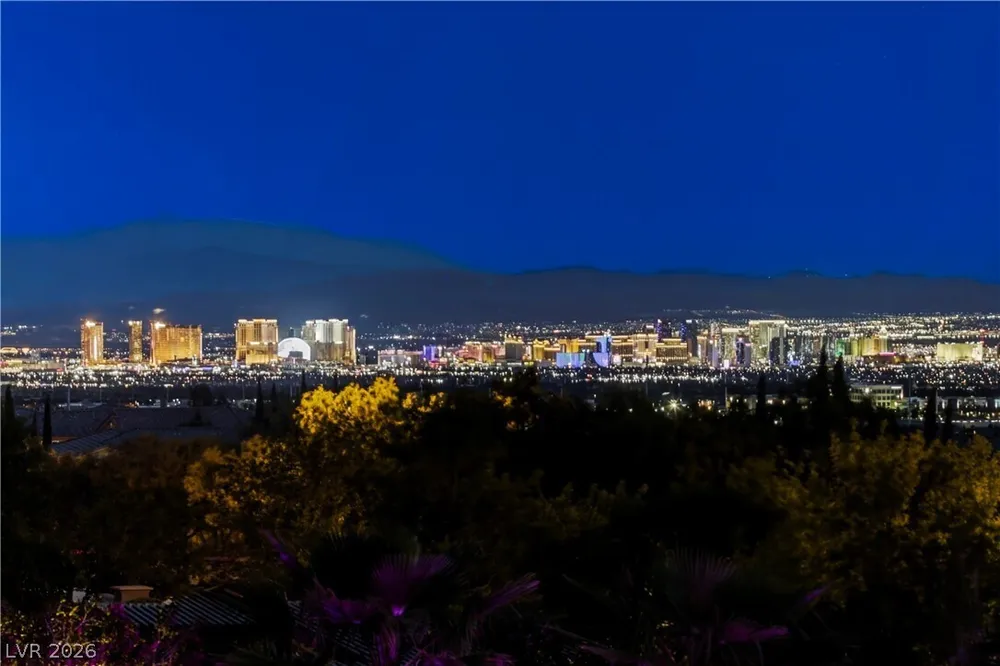 497 Paso De Montana St, Las Vegas, NV 89138