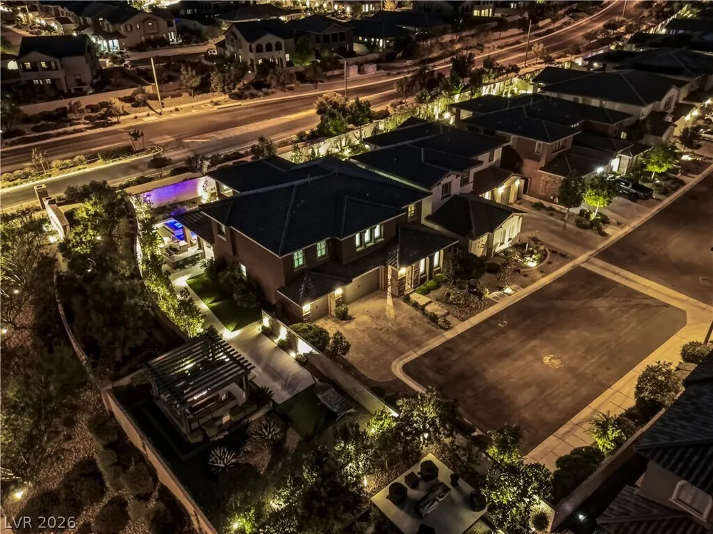 497 Paso De Montana St, Las Vegas, NV 89138