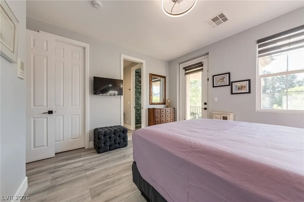 304 Nottinghill Gate Ct, Las Vegas, NV 89145