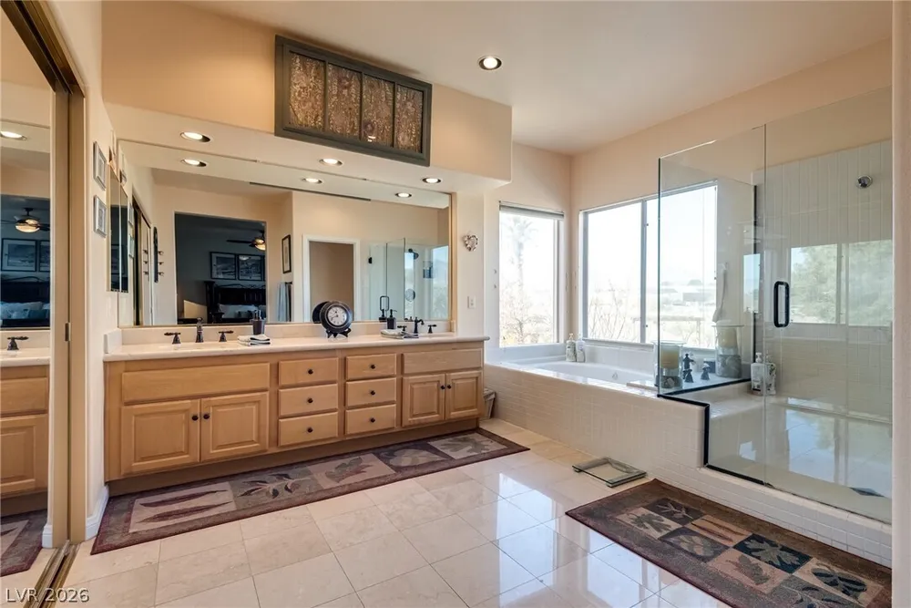 8416 Paseo Vista Dr, Las Vegas, NV 89128