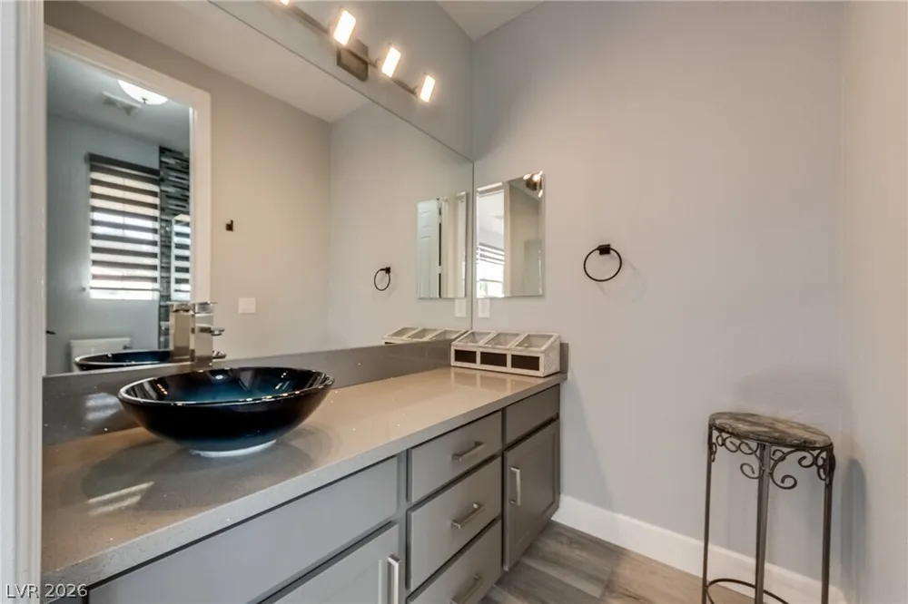 304 Nottinghill Gate Ct, Las Vegas, NV 89145