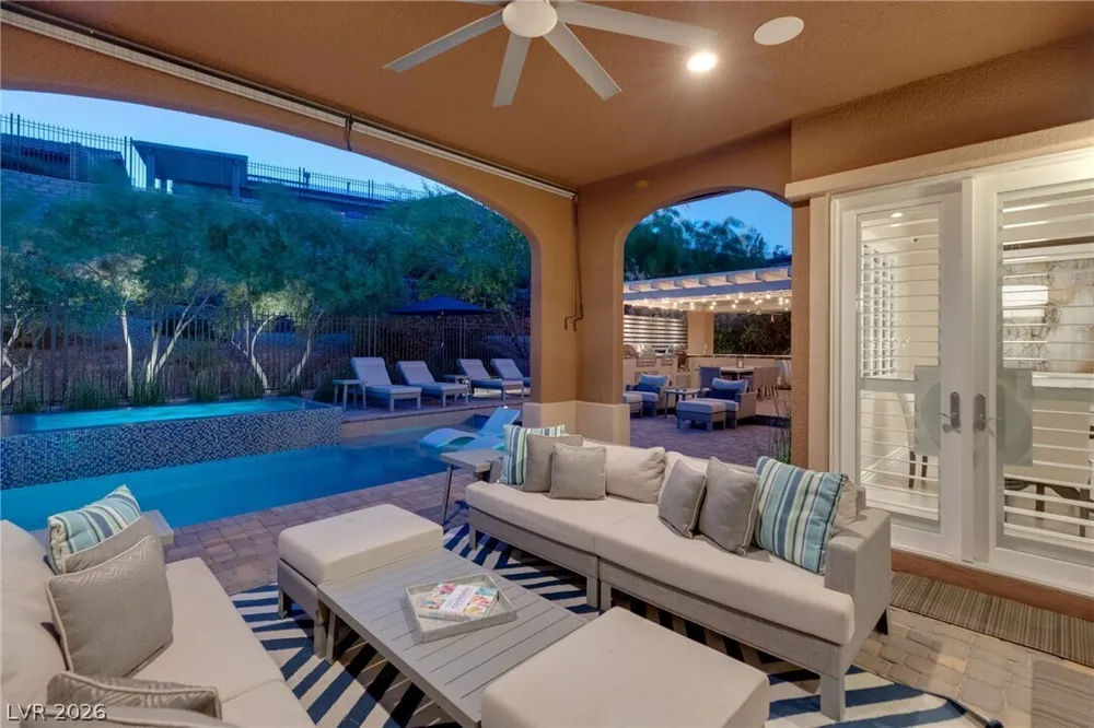 277 Lindura Ct, Las Vegas, NV 89138-4632