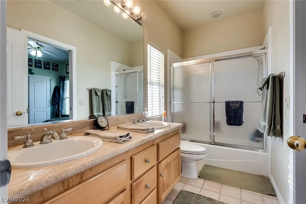 8416 Paseo Vista Dr, Las Vegas, NV 89128