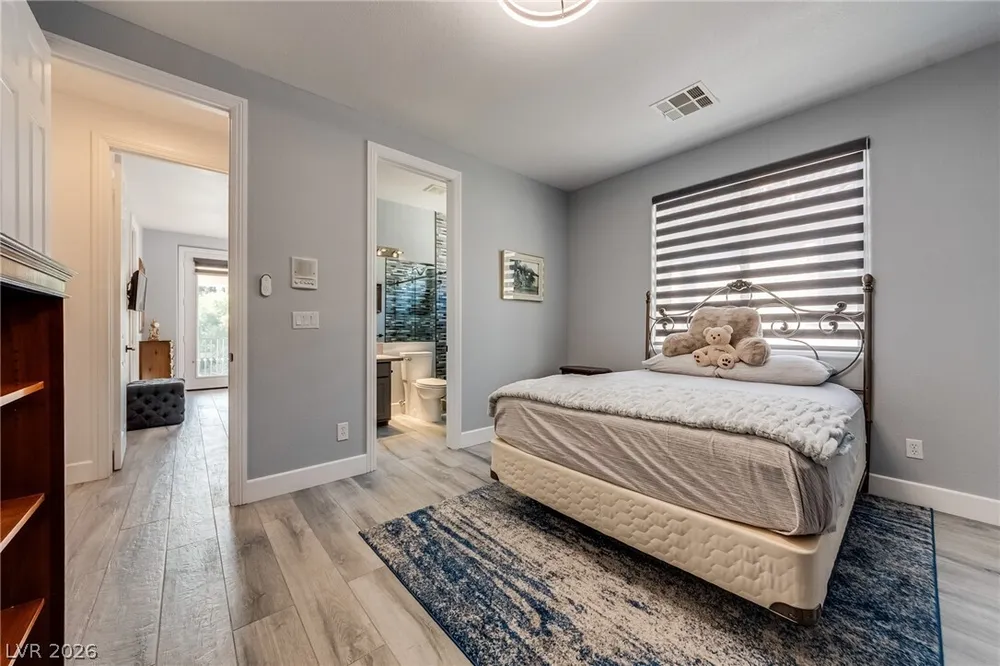 304 Nottinghill Gate Ct, Las Vegas, NV 89145