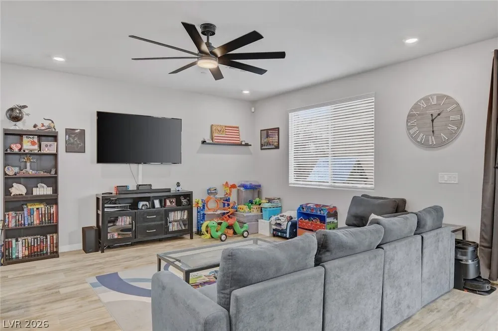 8494 Torozo Ave, Las Vegas, NV 89149