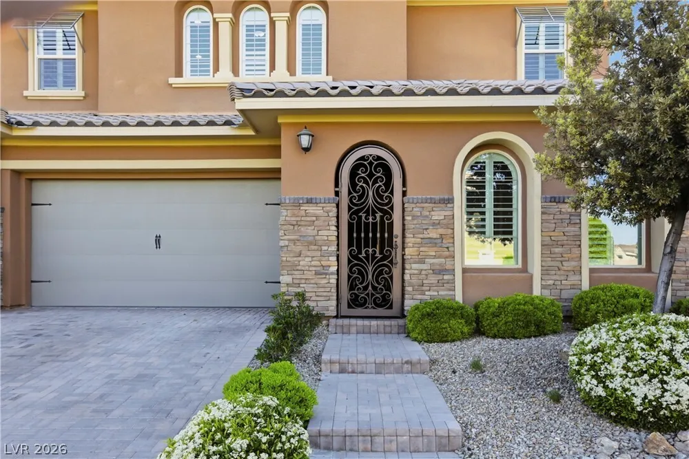 497 Paso De Montana St, Las Vegas, NV 89138