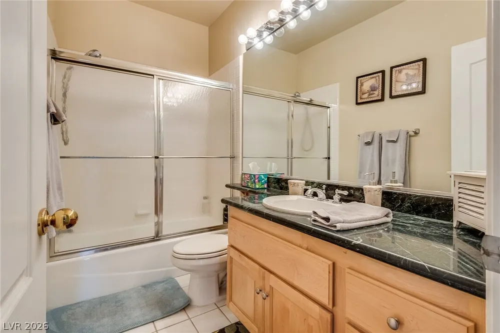 8416 Paseo Vista Dr, Las Vegas, NV 89128