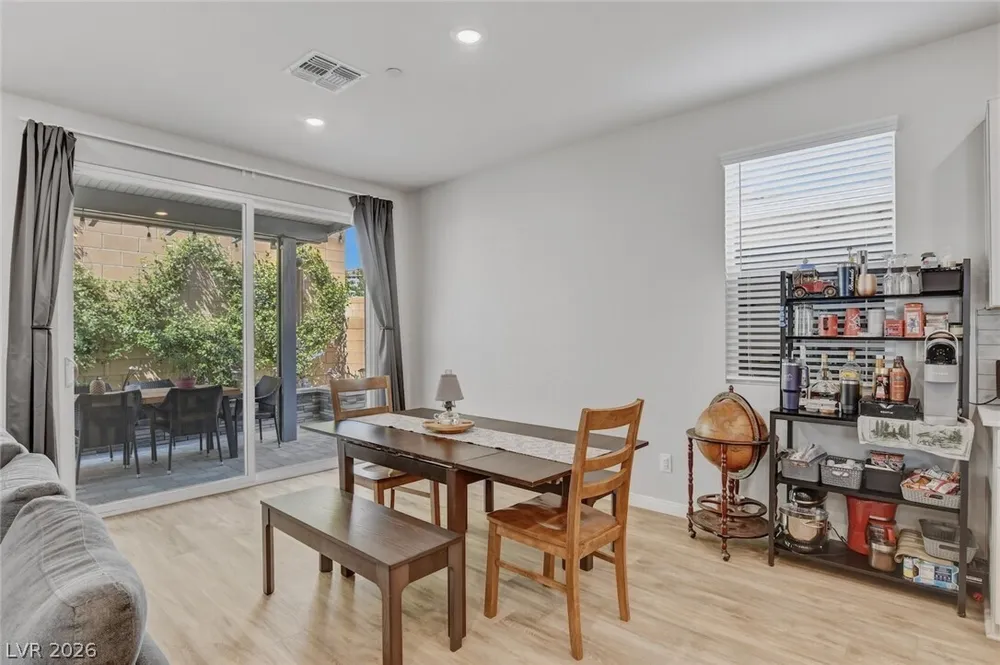 8494 Torozo Ave, Las Vegas, NV 89149