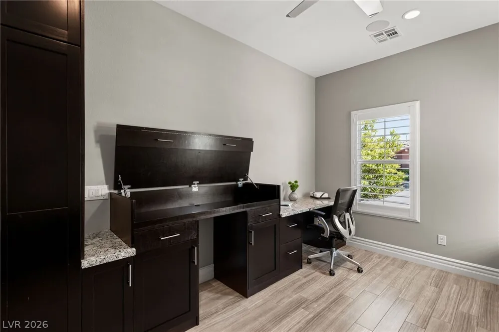 277 Lindura Ct, Las Vegas, NV 89138-4632