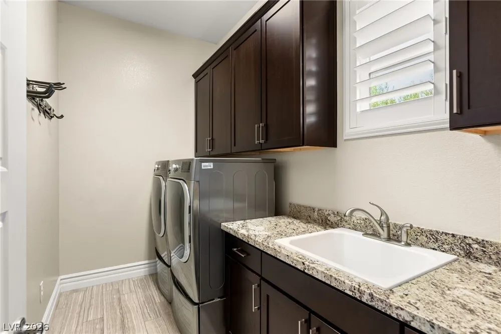 277 Lindura Ct, Las Vegas, NV 89138-4632