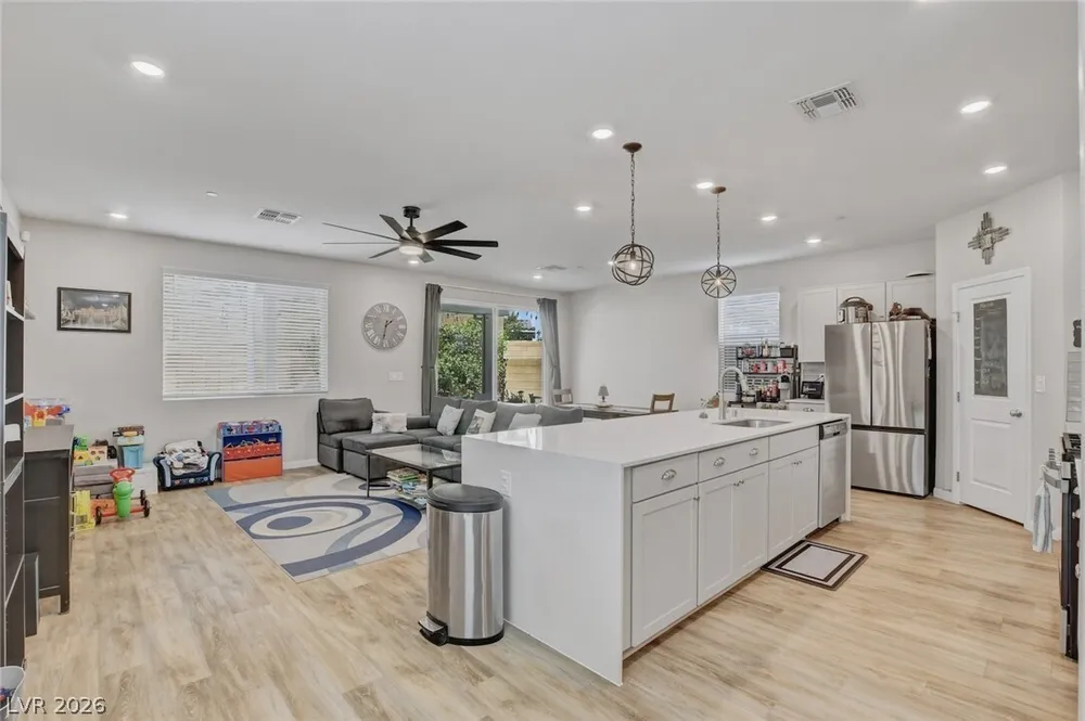 8494 Torozo Ave, Las Vegas, NV 89149