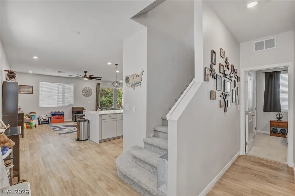 8494 Torozo Ave, Las Vegas, NV 89149