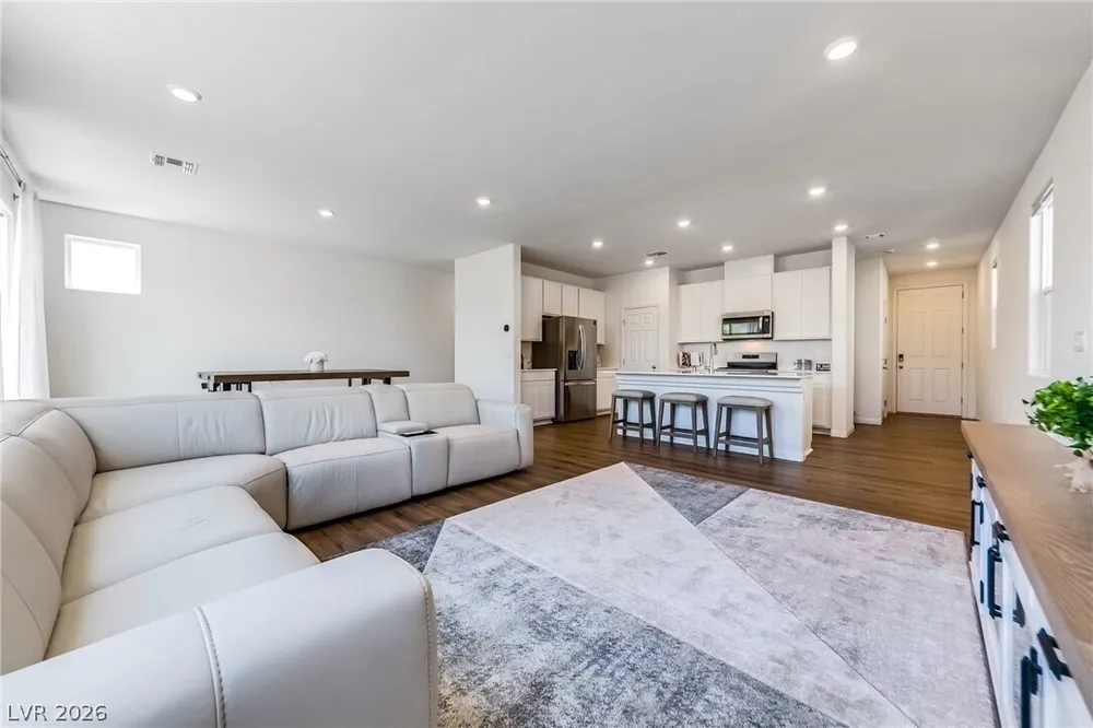 6604 Tumoulin Street, Las Vegas, NV 89148-5434