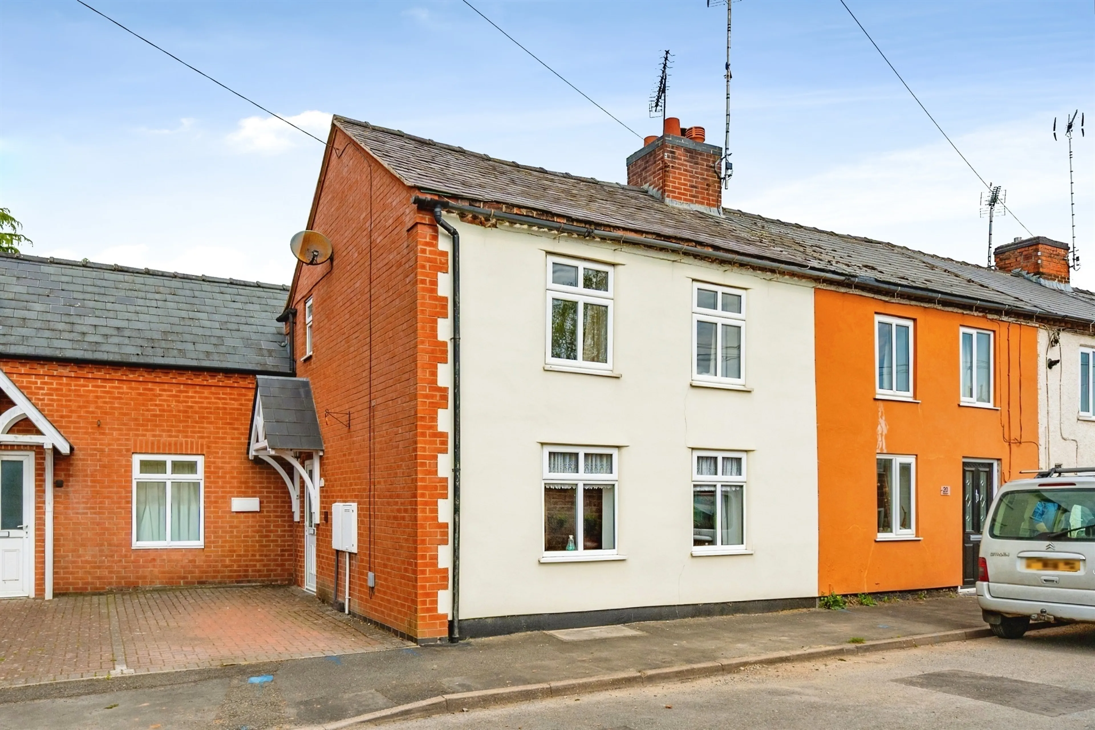 Property photo 0