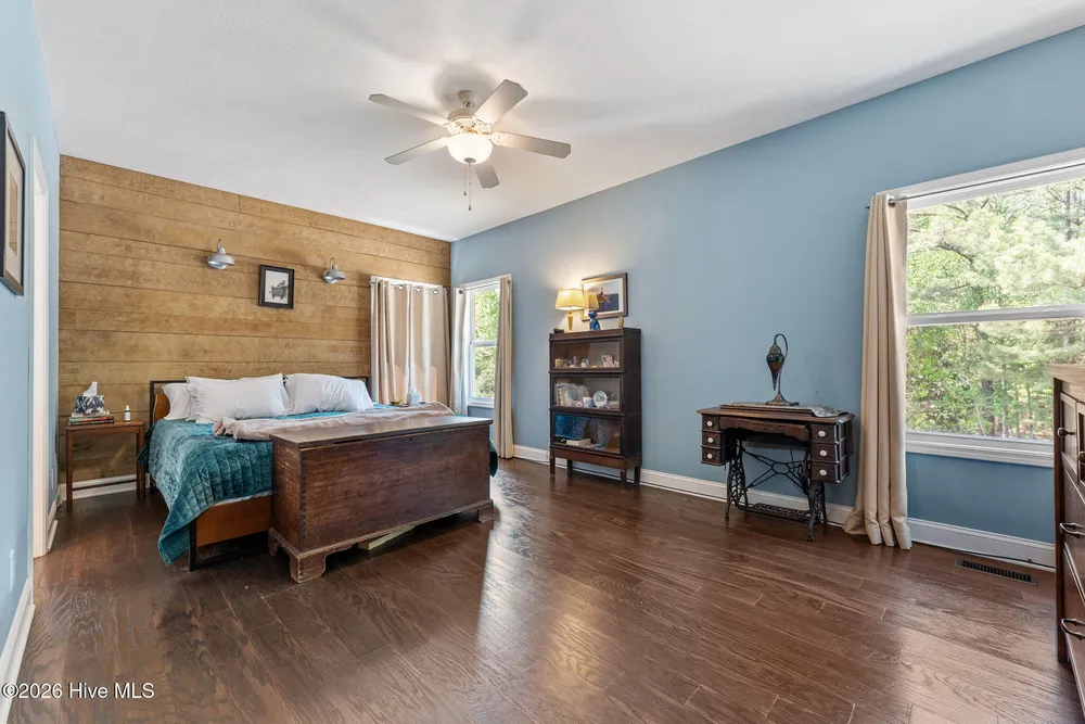 355 Queens Cove Way, Carthage, NC 28327