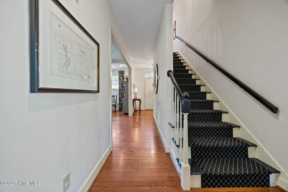 385 Lake Dornoch Dr, Pinehurst, NC 28374