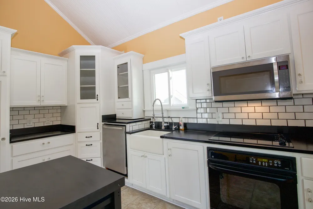 225 E Vermont Ave, Southern Pines, NC 28387