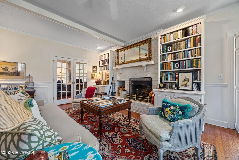 385 Lake Dornoch Dr, Pinehurst, NC 28374