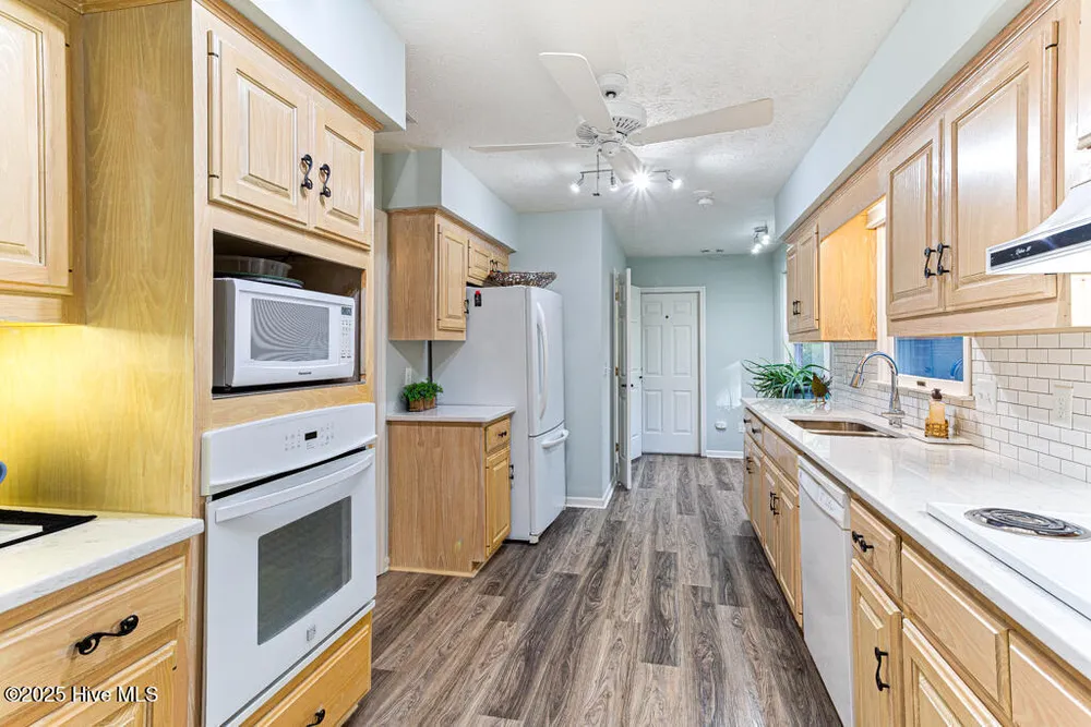 385 Pinehurst Trace Dr, Pinehurst, NC 28374