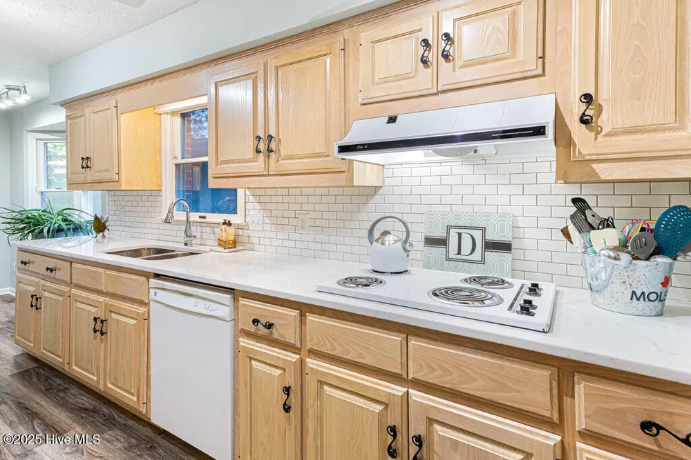 385 Pinehurst Trace Dr, Pinehurst, NC 28374